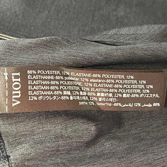 Vuori Ease Performance Long Sleeve Half Zip 2.0 Charcoal Gray Heather Size XL - Picture 8 of 12